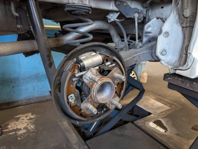 ホンダ　Ｎ－ＢＯＸ　リアホイールシリンダーカップ　交換