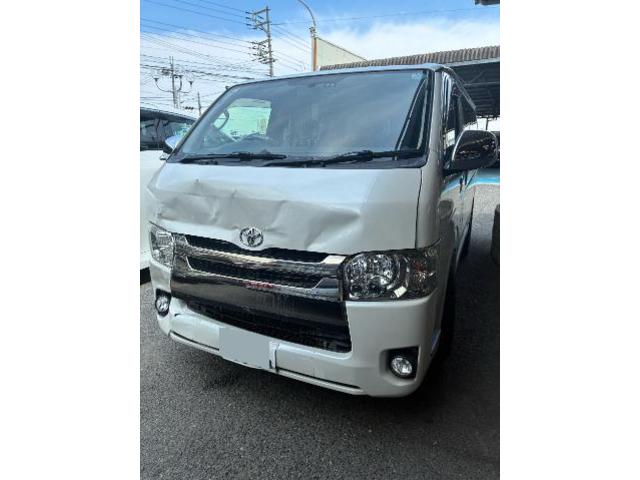 トヨタ　ハイエース　交通事故　修理
