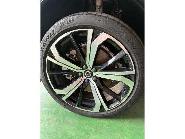 ボルボ　ＸＣ６０　ホイールキズ修理　フロントドアへこみ修理
