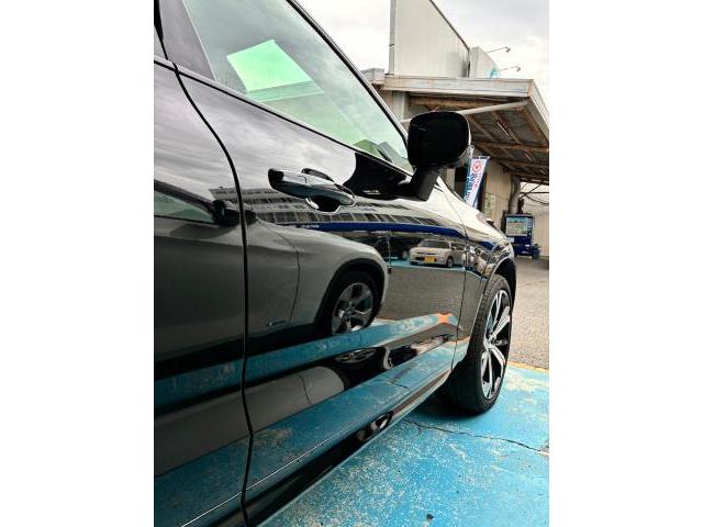 ボルボ　ＸＣ６０　ホイールキズ修理　フロントドアへこみ修理
