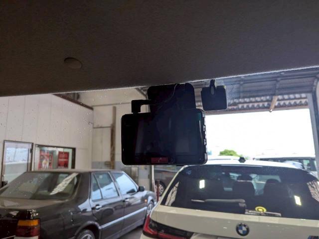 ホンダ　Ｎ－ＢＯＸ　ドラレコ取り外し　ナビ取り替え