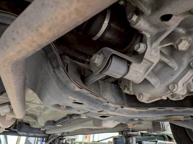 スズキ スペーシア エンジンマウント交換 異音 振動の症状にお困りの方