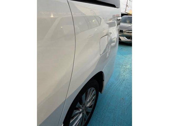 トヨタ　ヴェルファイア　鈑金　傷　修理