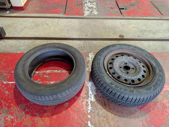 トヨタ　タンク　冬タイヤ 組み替え