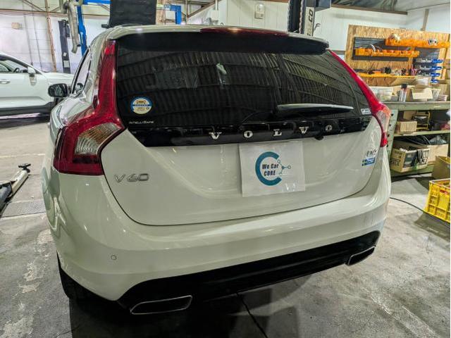 ボルボ　V60　右側リアアーム交換