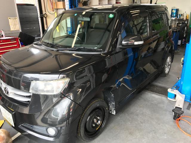 大阪府交野市よりトヨタ bBのパンクでタイヤ交換