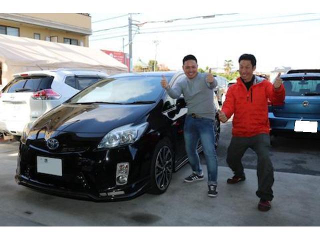 フロントガラスの飛び石傷修理は、大阪のデントスマイルにお任せ下さい！