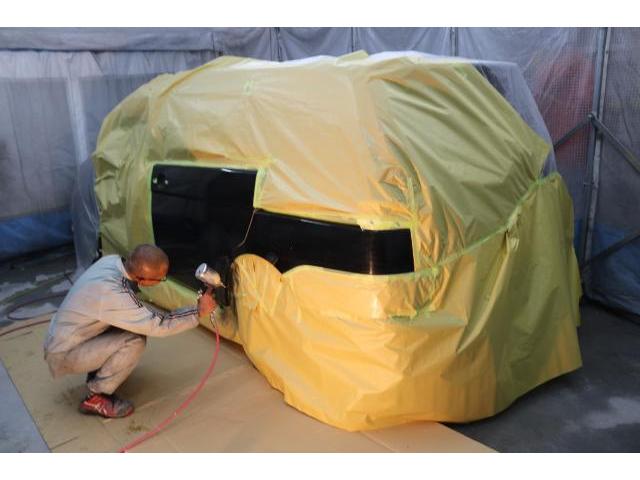 愛車の擦り傷。塗装修理でお悩み解決！