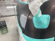 鈑金・塗装作業風景