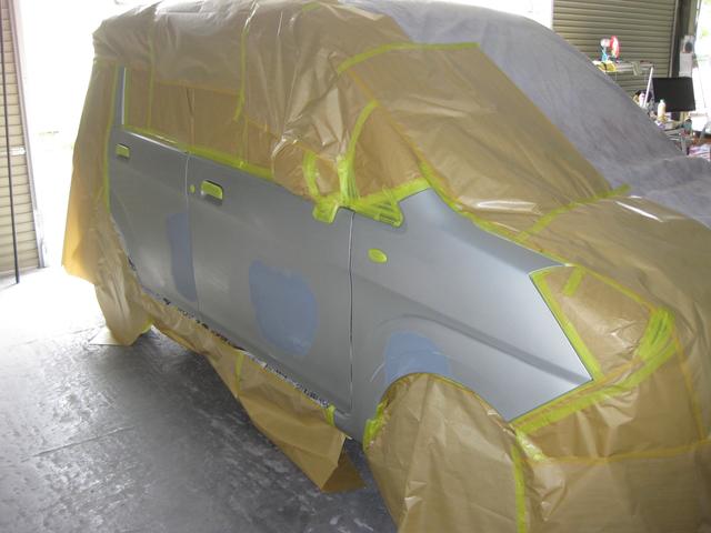 鈑金・塗装作業風景