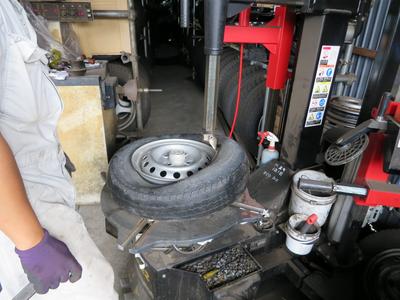 タイヤ交換お任せください