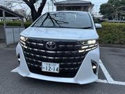 新型アルファード入庫！