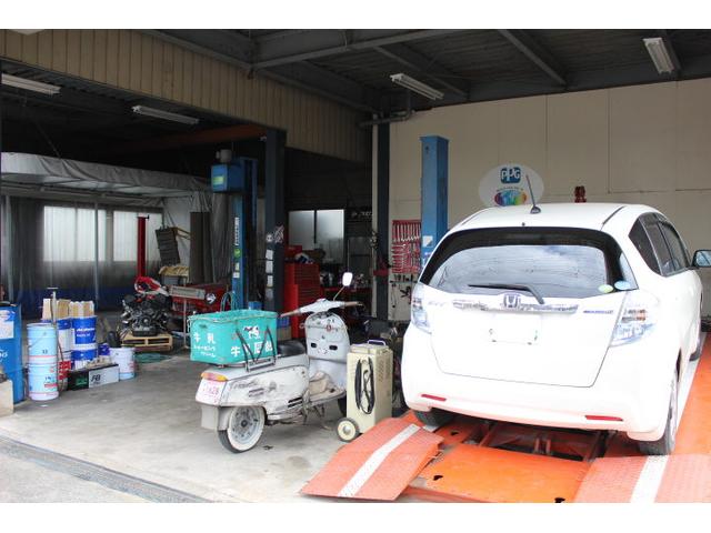 認証工場完備で、お車の事なら何でもお任せ下さい！
