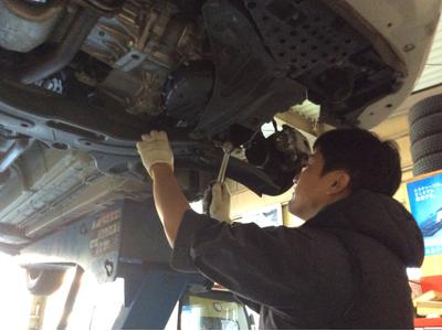 ハイブリット車もおまかせください！！