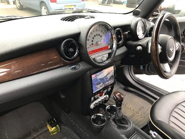 BMW ミニ R55 クラブマン エアコンから風が出ない 点検修理 BMW ミニ R55 クラブマン エアコンから風が出ない 点検修理