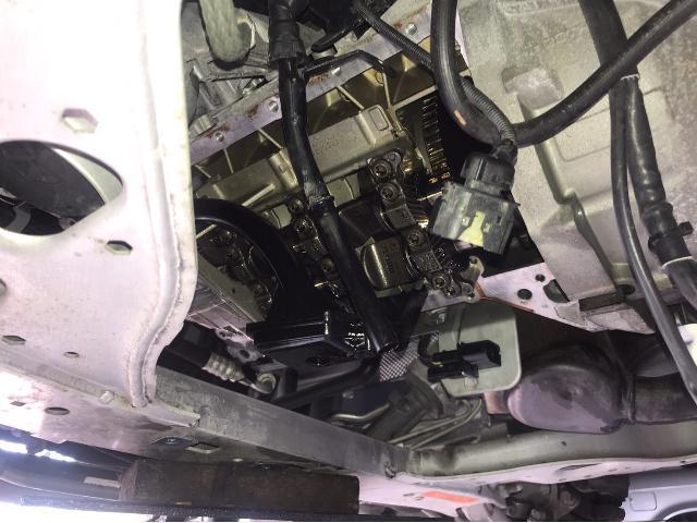 BMW  E90 車検・オイル漏れ修理