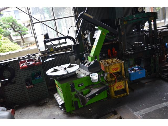 カネマス自動車整備工場7