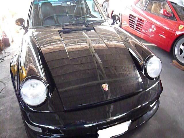 ポルシェ964ボンネットダンパー交換