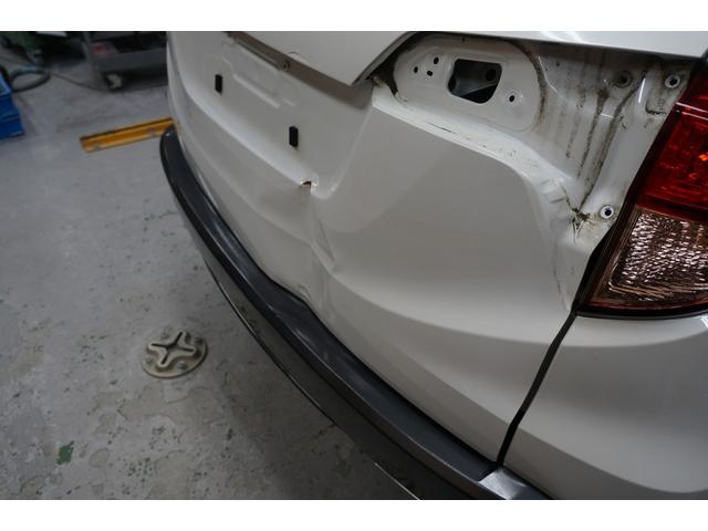 ホンダヴェゼルのバックドアの大きなへこみ修理　姫路市の車の板金塗装　キズ　ヘコミ　直し　事故修理　加古川市 高砂市