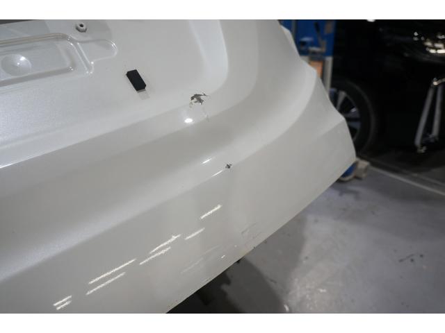 ホンダヴェゼルのバックドアの大きなへこみ修理　姫路市の車の板金塗装　キズ　ヘコミ　直し　事故修理　加古川市 高砂市