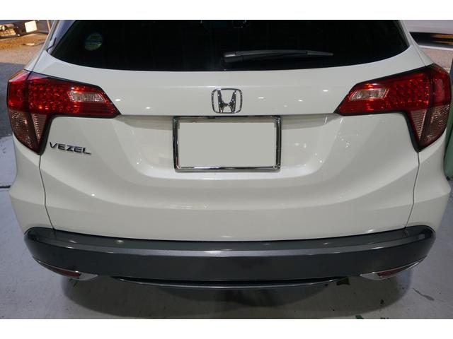 ホンダヴェゼルのバックドアの大きなへこみ修理　姫路市の車の板金塗装　キズ　ヘコミ　直し　事故修理　加古川市 高砂市