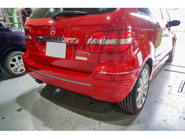 ベンツ　Bクラス　塗装の劣化による剥がれの再塗装　(株)TRガレージ　姫路市の車の板金塗装　　大きなへこみ　キズ　直し　事故修理　外車　輸入車　高級車　加古川市　高砂市 ベンツ BMW　アウディ　ワーゲン　ポルシェ レクサス
0