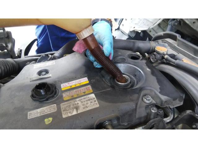 いすゞ　エルフ　NMR85AN　オイル交換　「車検 点検 板金 塗装 船場サービスにお任せ下さい！」