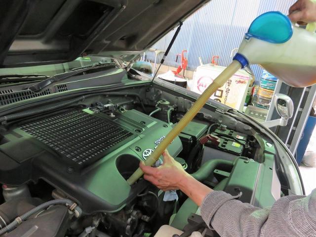 トヨタ　ランドクルーザー　KDJ120W　エンジンオイル交換　呉市の第一自動車へ