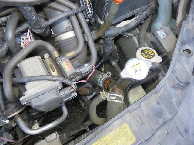 マツダ　ベリーサ　冷却水漏れ修理　呉市の第一自動車へ