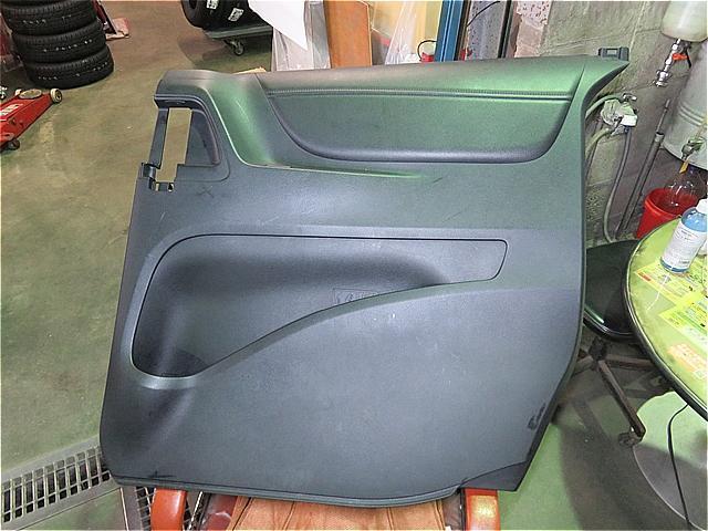 トヨタ　シェンタ　NSP170G　雨漏り修理　呉市の第一自動車へ