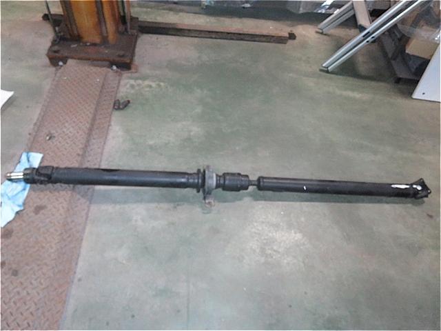 スバル レガシィ GF-BH5 センターデフ交換　呉市の第一自動車へ