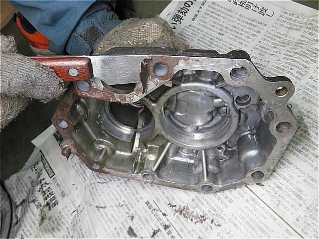 スバル レガシィ GF-BH5 センターデフ交換　呉市の第一自動車へ