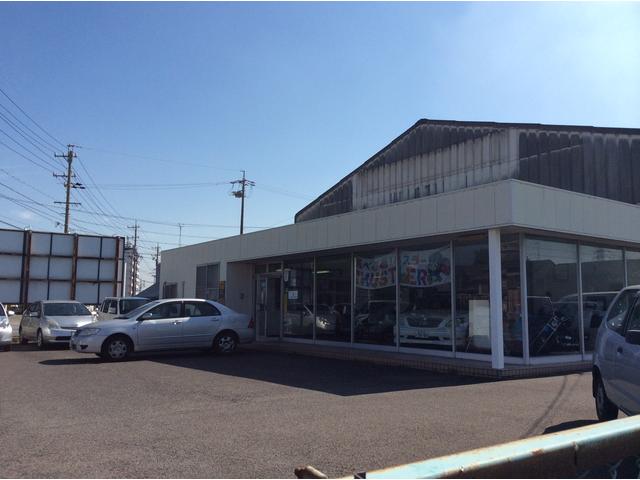 （有）新居自動車