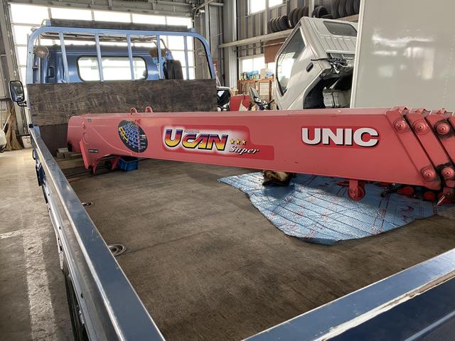 ユニック　クレーン車　小型移動式クレーン　オイル漏れ
油圧ﾎｰｽ交換　URU295