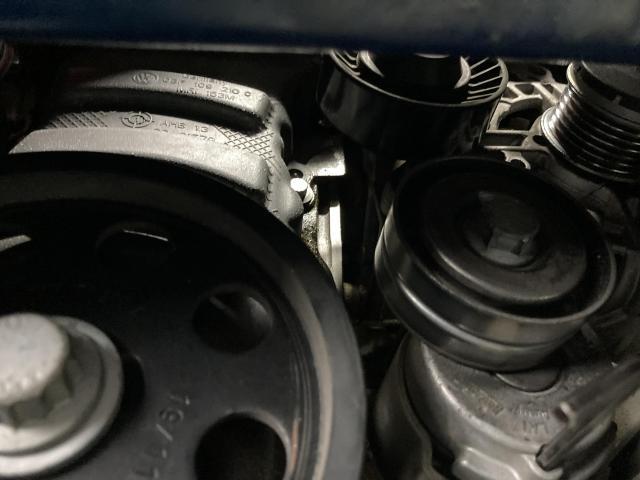 VW ポロ　エンジンオイル漏れ修理で入庫しました。「兵庫県・姫路市・たつの市・加古川市・高砂市・明石市・神戸市・相生市・赤穂市・上郡町」
