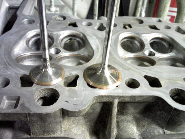 ポルシェ996　カレラ２　エンジンオーバーホール