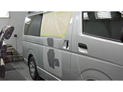 小さな傷から事故車修理まで対応いたします