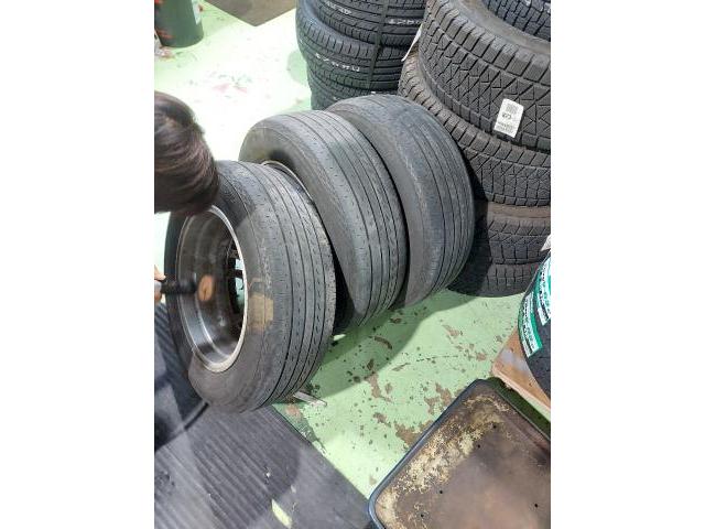 トヨタ　プリウス　195/65R15 レグノ持込みタイヤ　直送
福島　伊達市