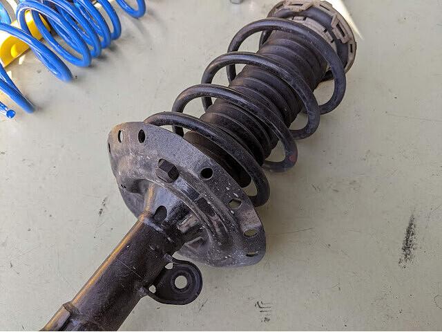 ZF2 CR-Z ショックス プリング交換 アライメント調整~ 福岡県 ZF2 CR-Z ショックス プリング交換 アライメント調整~ 福岡県