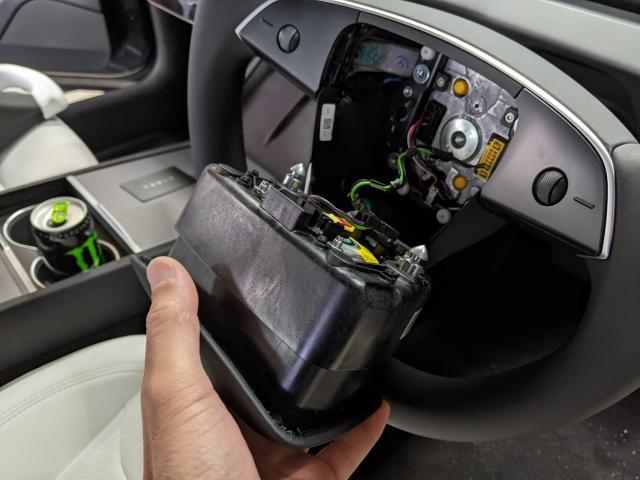 モデル3 ハイランド テスラ ヨークハンドル交換 ステアリング モデル3 ハイランド テスラ ヨークハンドル交換 ステアリング