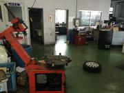 タイヤの履き替えも承ります。