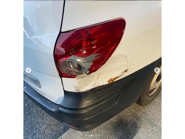 日産　ＮＶ１５０ＡＤ　板金・外装補修　廿日市市　大野　大竹市　広島市佐伯区　西区　中区　安佐南区　岩国市