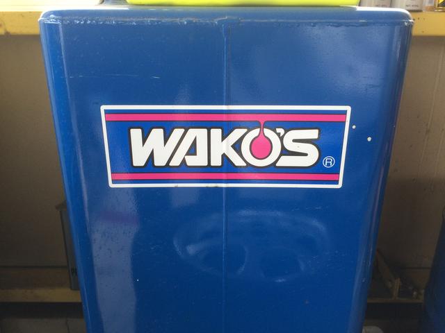 ＷＡＫＯ’Ｓのオイルも取り扱っております！エンジンオイルはお車の血液です！