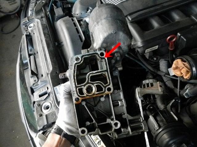 BMW 320i  オイル漏れ修理