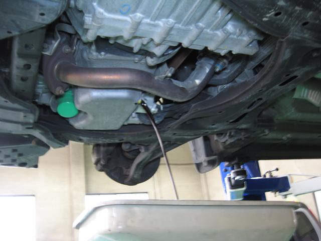 ホンダ　ストリーム　ＲＮ８　車検整備　ブレーキフルード交換　バッテリー充電　エンジンオイル交換　エアコンフィルター交換　和光市