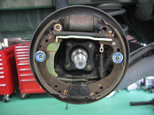 日産　ノート　Ｅ１１　車検整備　エアフィルター交換　リヤブレーキシュー交換　ブレーキフルード交換　ＬＬＣ交換　エンジンオイル交換　オイルフィルター交換　エアコンフィルター交換　和光市　　