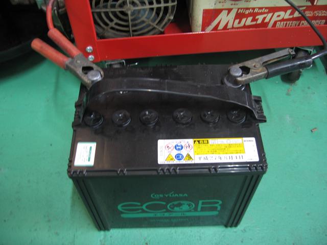 トヨタ　プレミオ　ＺＲＴ２６０　車検整備　ブレーキフルード交換　バッテリー充電　エンジンオイル交換　オイルフィルター交換　エアコンフィルター交換　和光市
