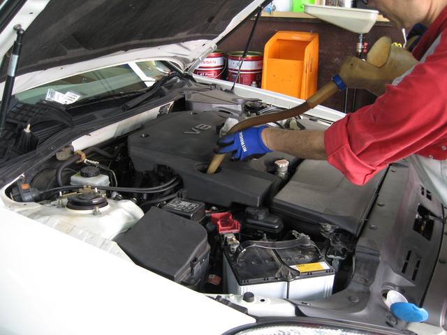 日産　シーマ　ＧＮＦ５０　車検整備　ブレーキフルード交換　バッテリー交換　エンジンオイル交換　ワイパーラバー交換　和光市