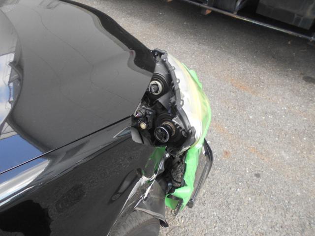 トヨタ　アクア　板金・外装補修 フロントバンパー フロントフェンダー ヘッドライト 　大阪 東大阪 八尾 交野 門真 修理 鈑金 板金 交換 塗装 ミガキ 磨き 早い 代車