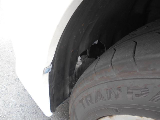 トヨタ　ヴェルファイア　板金・外装補修 フロントバンパー インナーカバー 大阪 東大阪 八尾 交野 門真 修理 鈑金 板金 交換 塗装 ミガキ 磨き 早い 代車完備